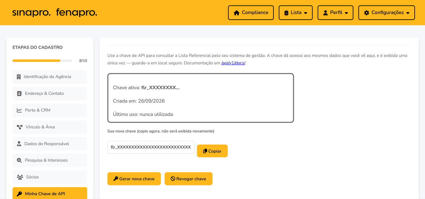 Chave gerada, exibida uma única vez, com o botão Copiar
